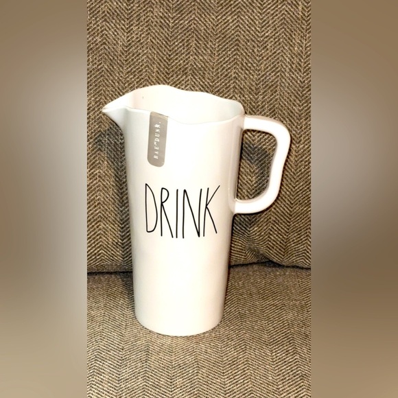 NWT Rae Dunn Artisan Collection by Magenta "DRINK” Iced Tea Pitcher Jug Handle - Picture 1 of 1